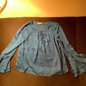 Size Medium Hollister Long Sleeve Ruffle Blouse